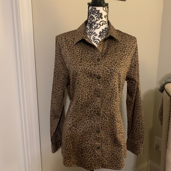 Chico’s No-Iron button up shirt - Picture 2 of 6